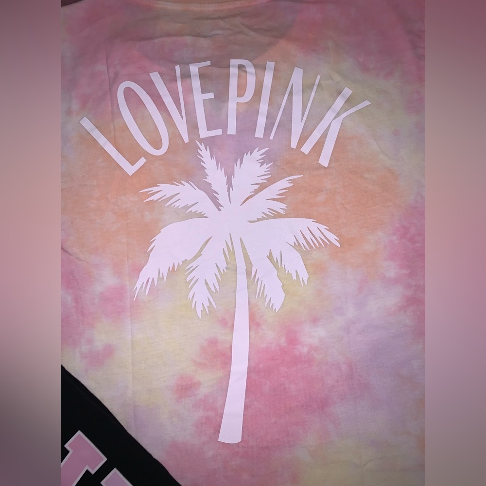 VS Pink 2 Piece NEW SET Tie Dye Campus Henley Palm Tree On Back & Freya Leggings - Picture 3 of 6